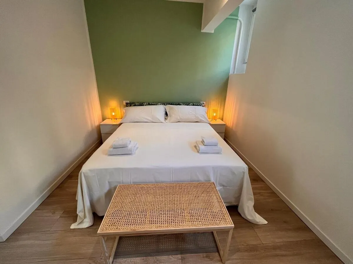 Διαμέρισμα Little Green Flat In Bande Nere Area Μιλάνο