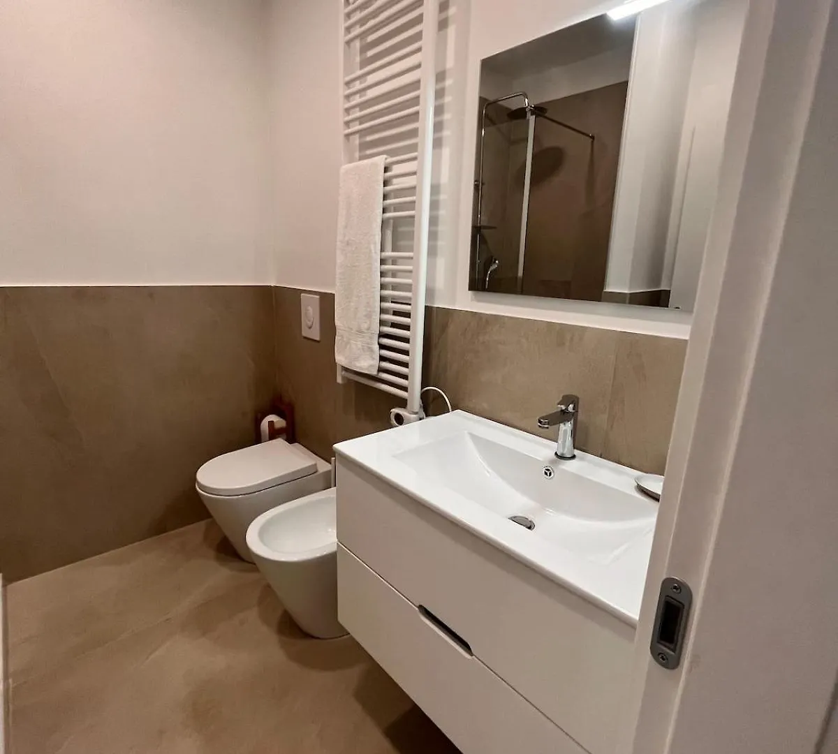 Little Green Flat In Bande Nere Area 米兰 公寓